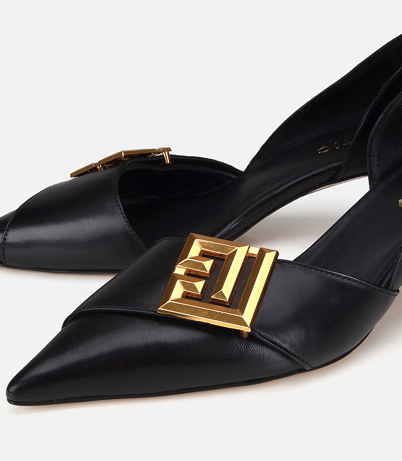 Kadın Siyah Deri Gold Tokalı Kısa Topuklu Stiletto
