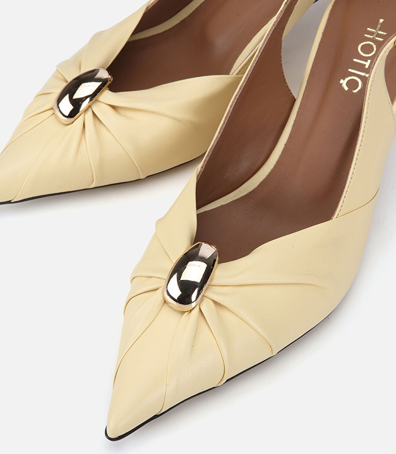 Kadın Deri Sarı Gold Tokalı Arkası Açık Kısa Topuklu Stiletto