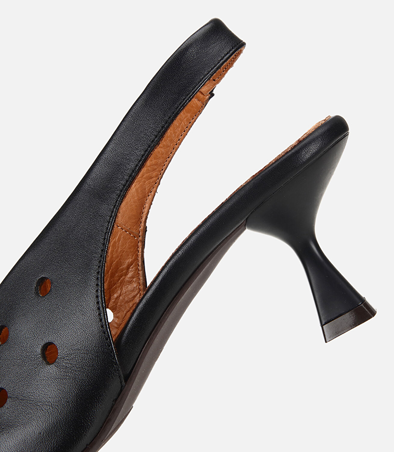 Kadın Deri Siyah Delikli Arkası Açık Kısa Topuklu Stiletto
