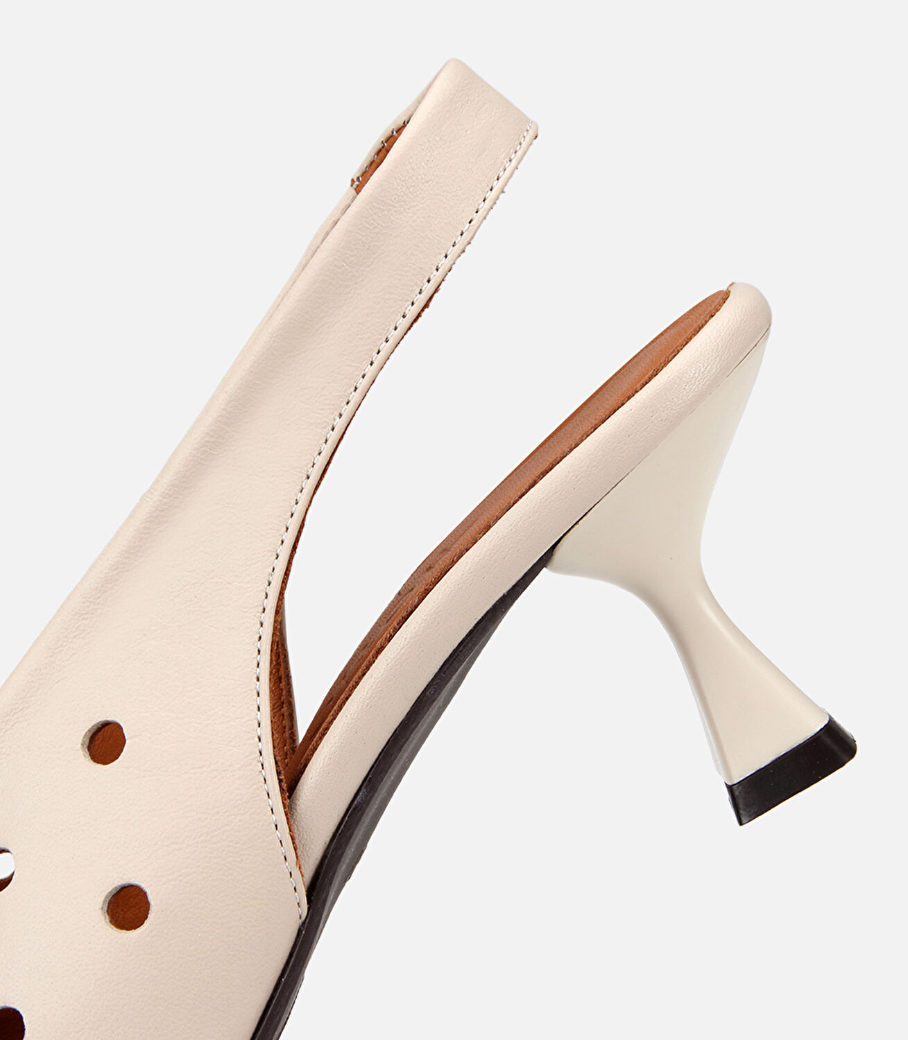 Kadın Deri Ekru Delikli Arkası Açık Kısa Topuklu Stiletto