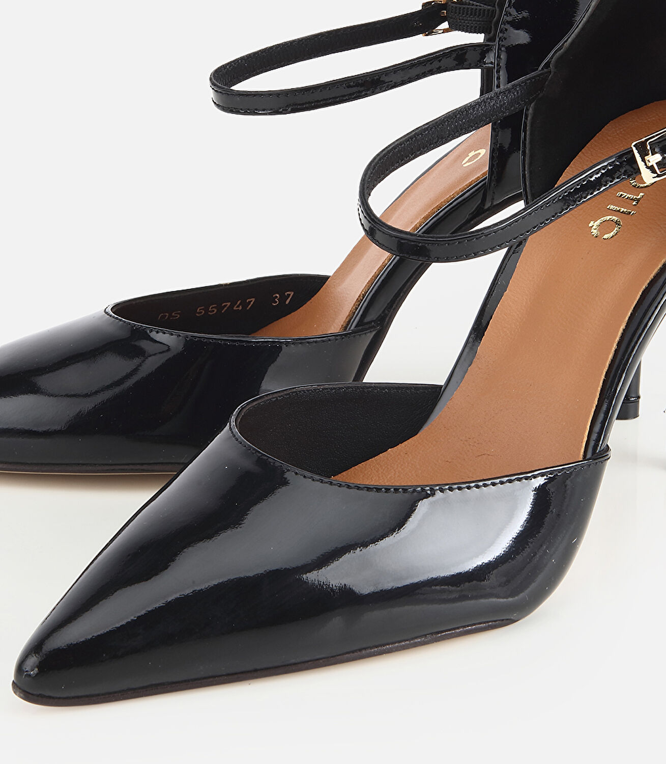 Kadın Rugan Deri Siyah Bilekten Bağlamalı Stiletto