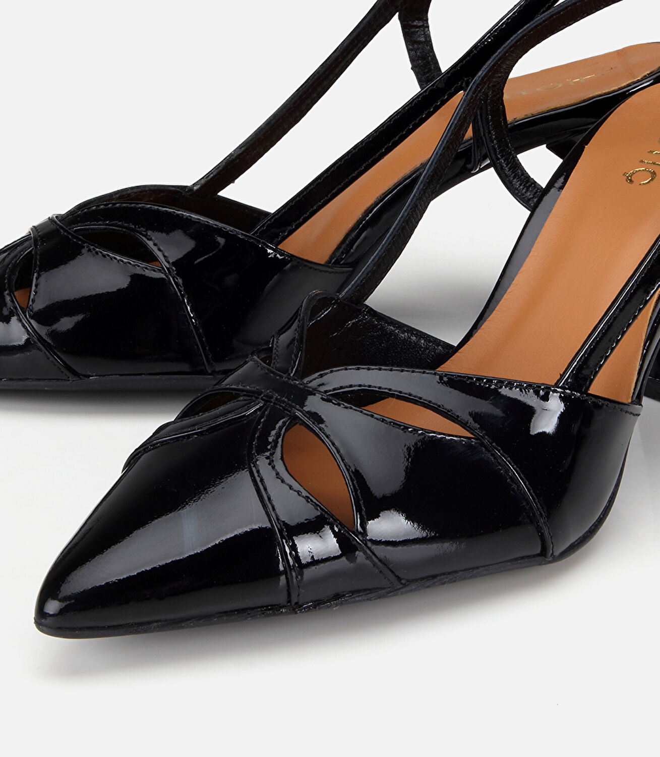 Kadın Rugan Deri Siyah Arkası Açık Kısa Topuklu Stiletto