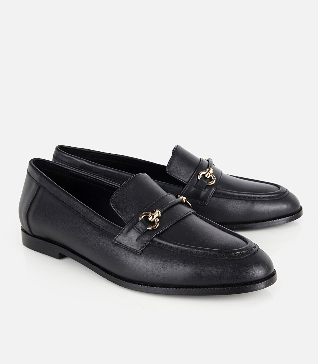 Kadın Deri Siyah Gold Toka Detaylı Klasik Loafer
