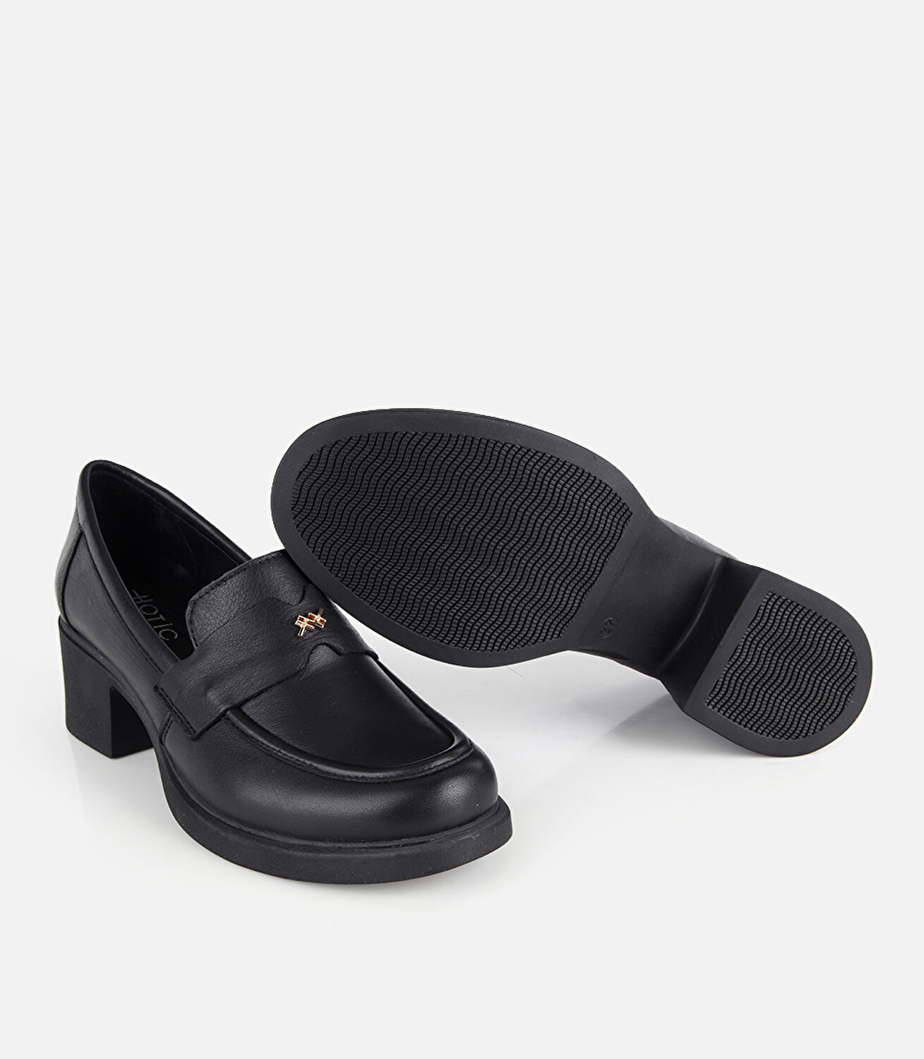 Kadın Deri Siyah Yumuşak Dokulu Topuklu Klasik Loafer