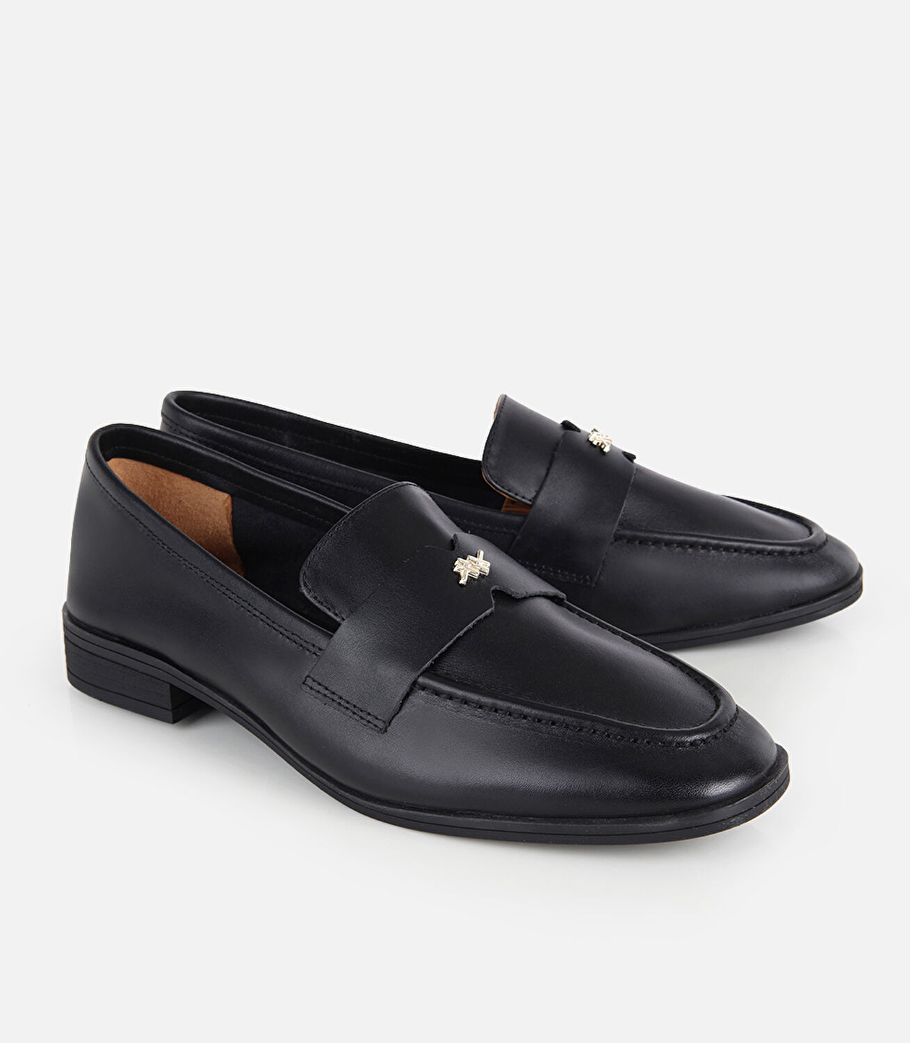 Kadın Deri Siyah Toka Detaylı Klasik Loafer