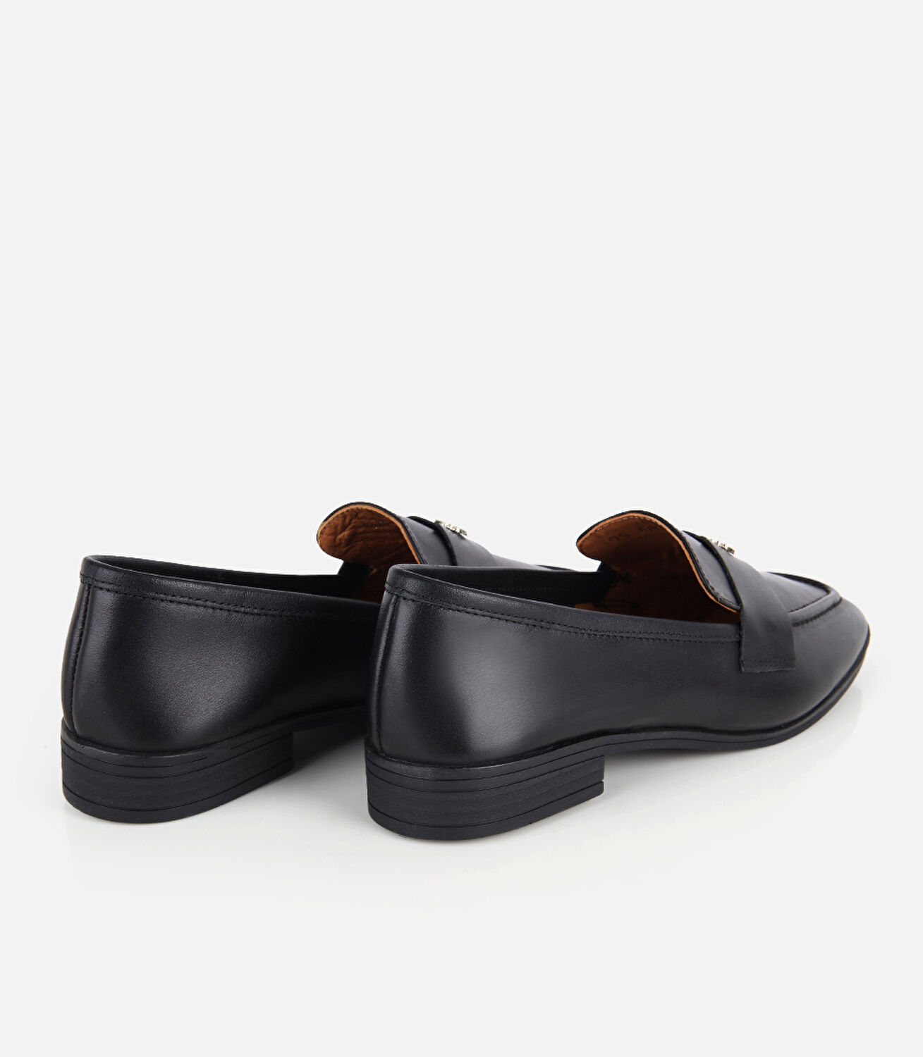 Kadın Deri Siyah Toka Detaylı Klasik Loafer