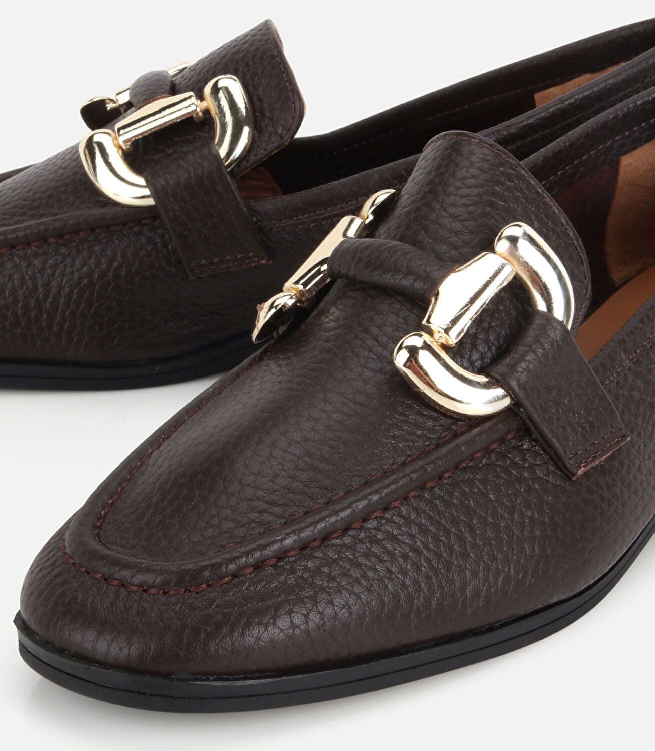Kadın Deri Kahverengi Gold Toka Detaylı Yumuşak Dokulu Topuklu Klasik Loafer