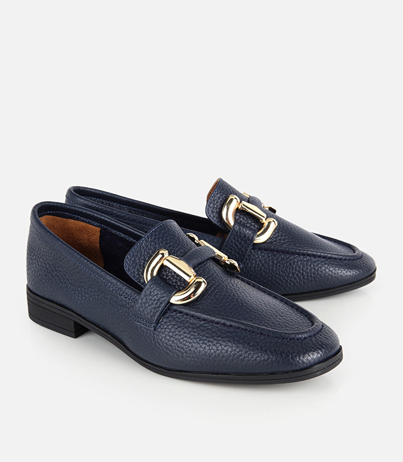 Kadın Deri Lacivert Gold Toka Detaylı Yumuşak Dokulu Topuklu Klasik Loafer