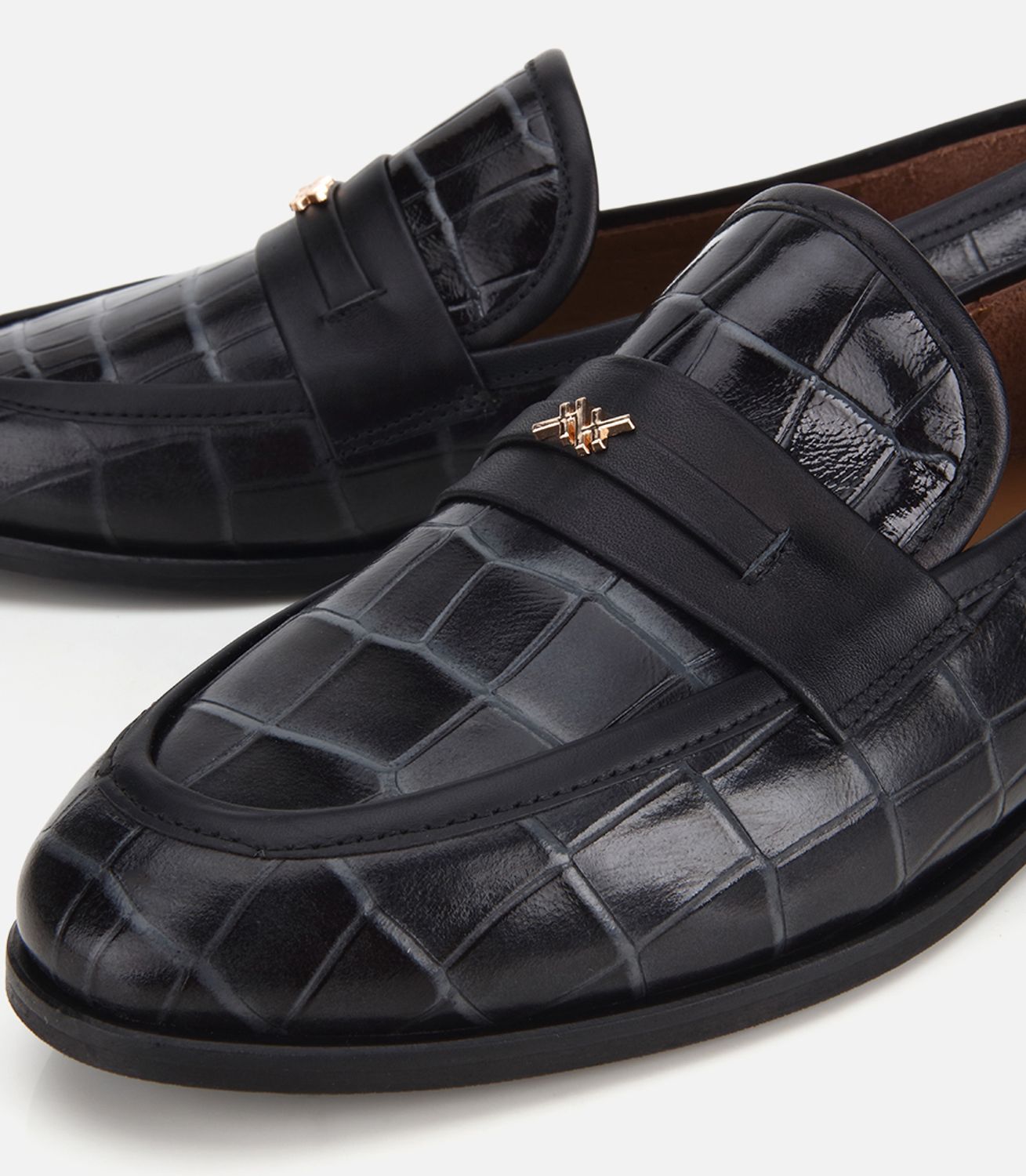 Kadın Deri Siyah Kroko Detaylı Klasik Loafer