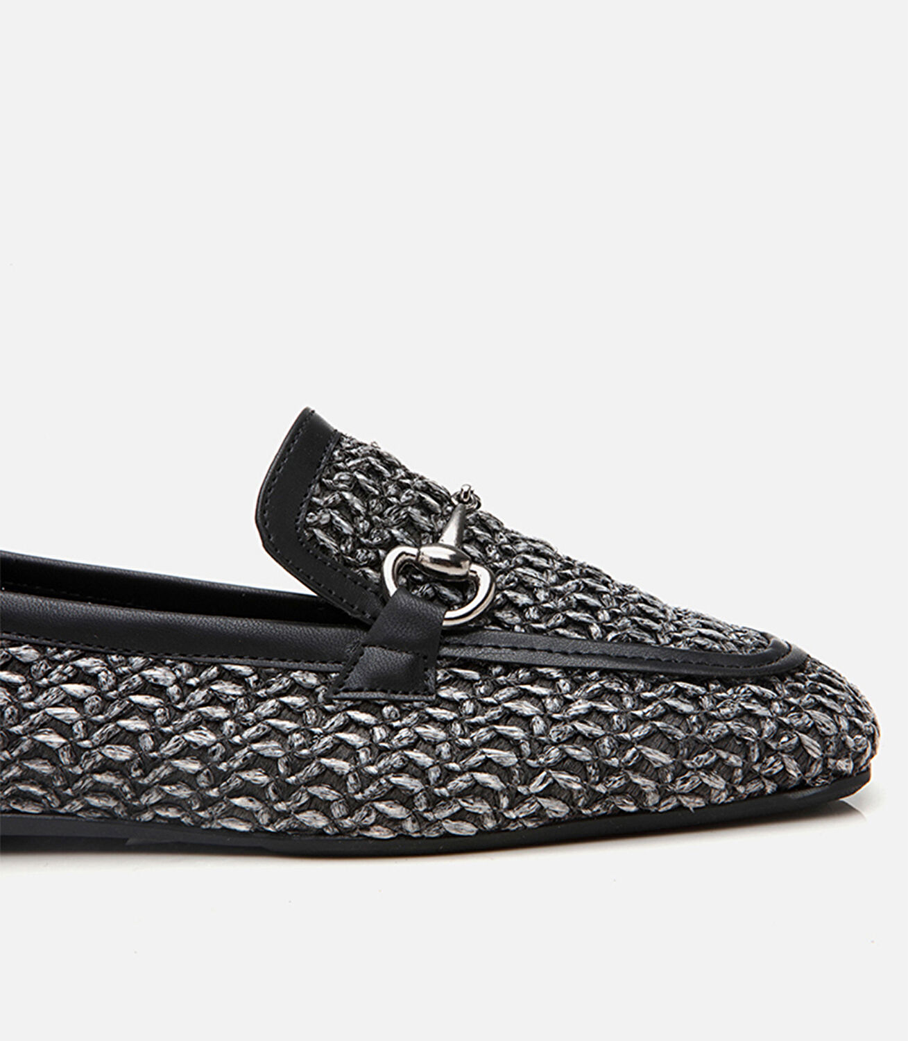 Kadın Siyah Hasır Detaylı Tokalı Loafer
