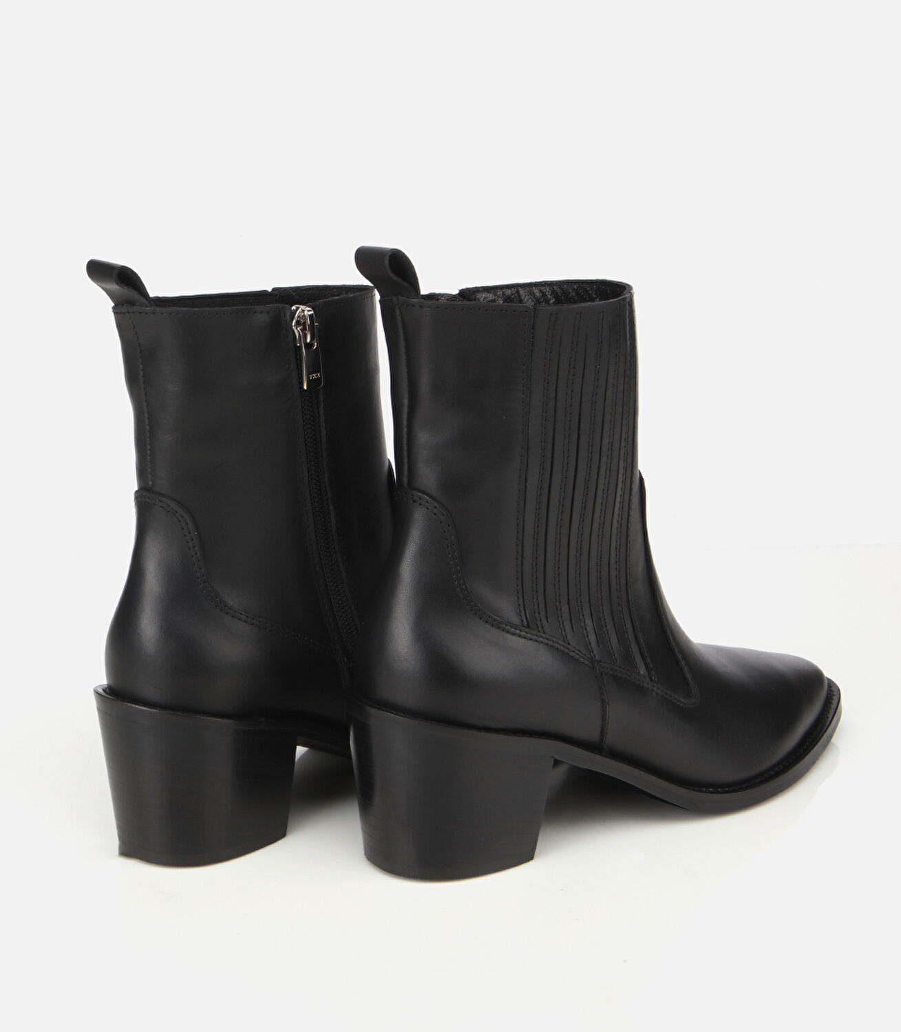 Kadın Deri Siyah Lastik Detaylı Fermuarlı Kovboy Düz Bot