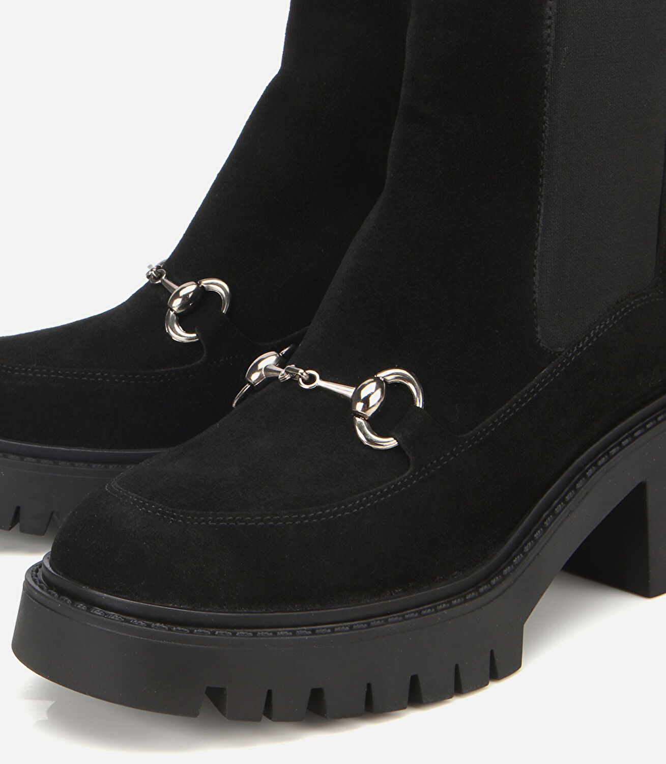 Kadın Süet Deri Siyah Tokalı Lastik Detaylı  Kalın Tabanlı Topuklu Bot