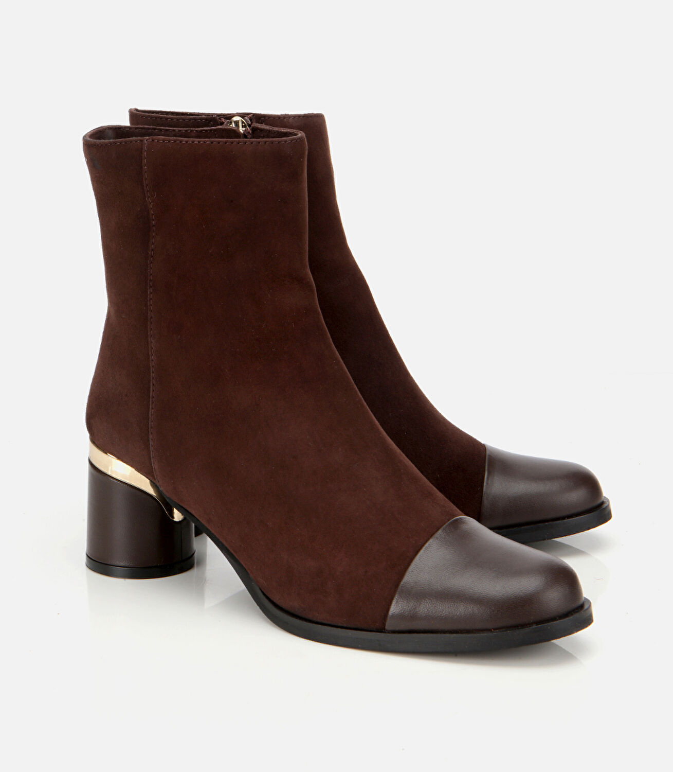 Kadın Süet Deri Kahverengi Gold Detaylı Bilekte Topuklu Bot