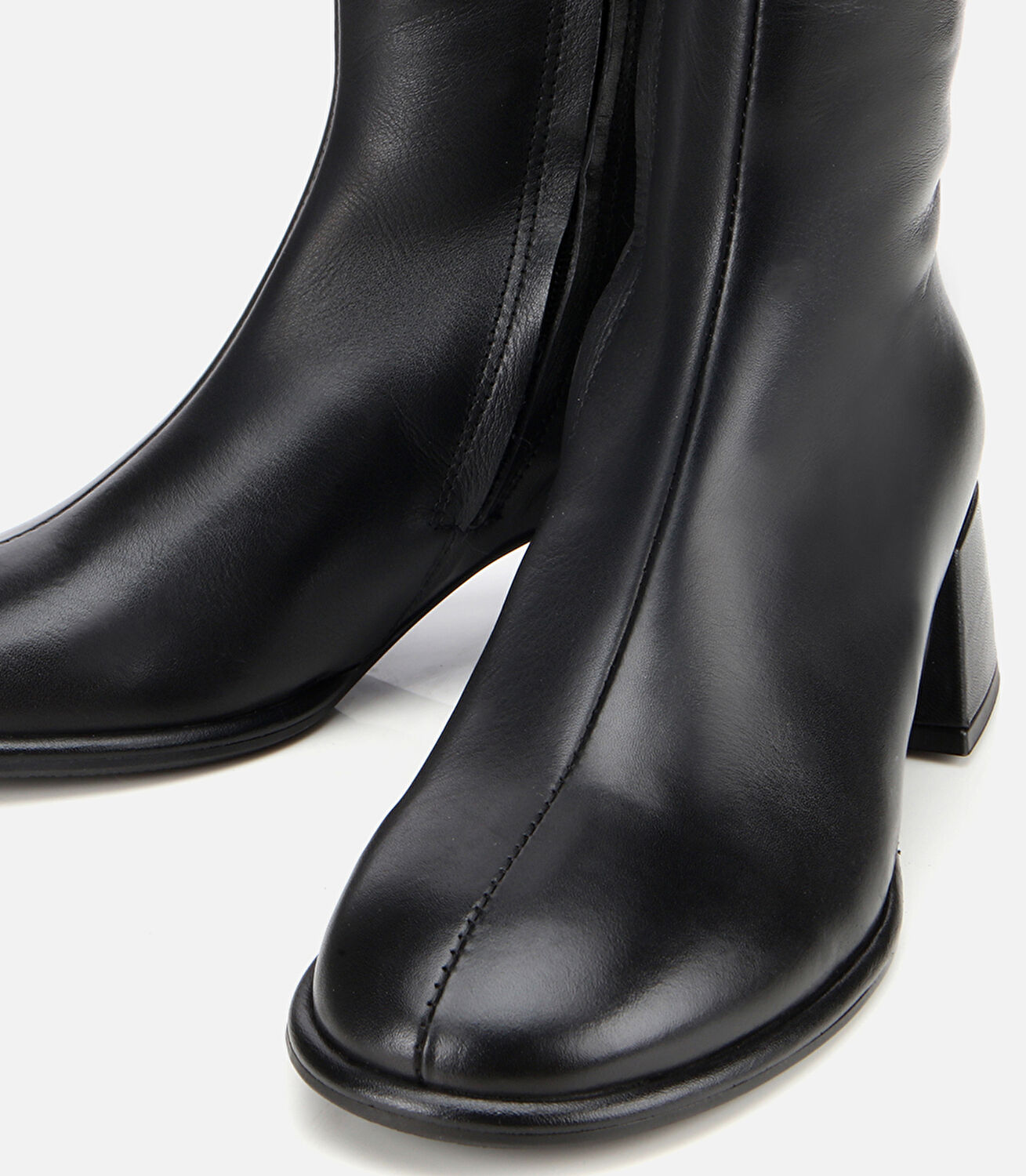 Kadın Deri Siyah Bilekte Topuklu Bot