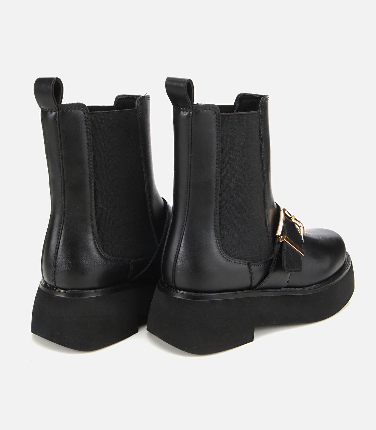 Kadın Siyah Lastik Detaylı Tokalı Kalın Tabanlı Düz Bot