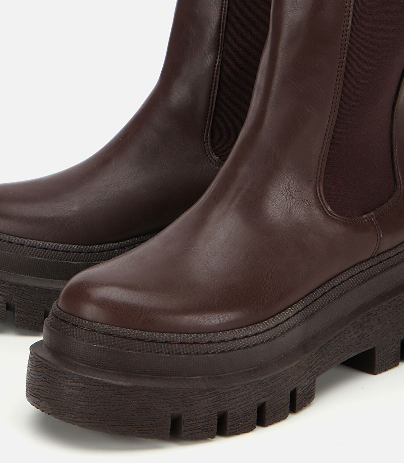 Kadın Kahverengi Lastik Detaylı Kalın Tabanlı Düz Bot