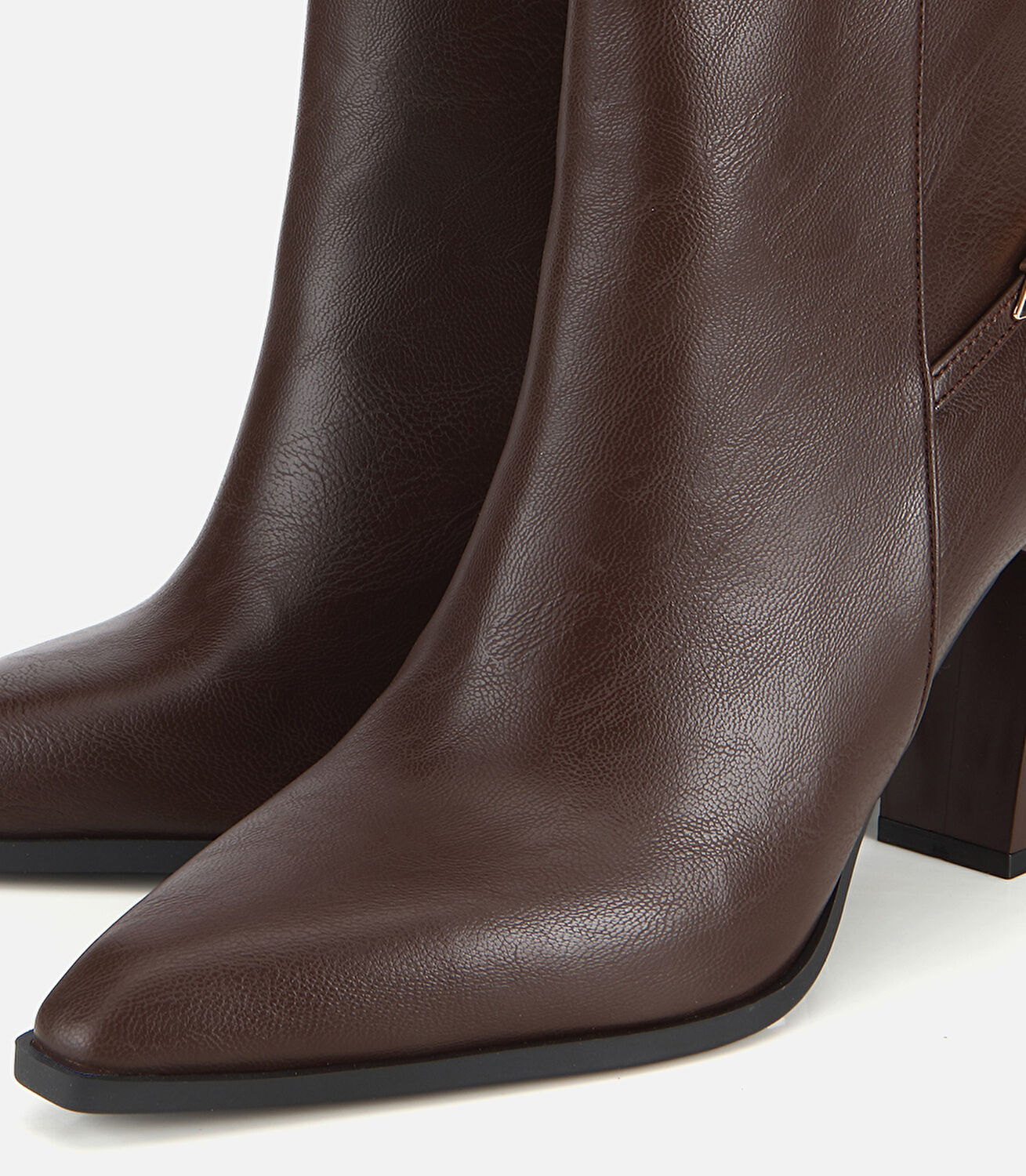 Kadın Kahverengi Tokalı Sivri Burunlu Yüksek Topuklu Bot