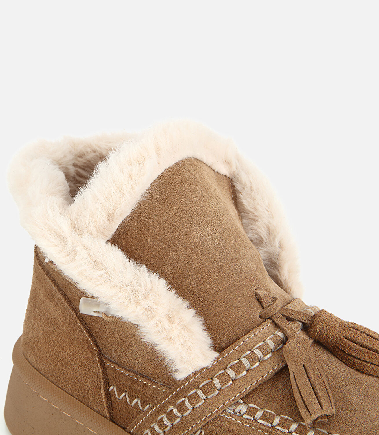Kadın Süet Deri Açık Kahverengi İçi Kürklü Püskül Detaylı Düz Bot