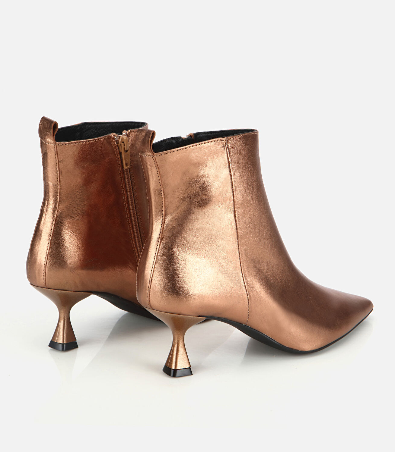 Kadın Deri Bronz Sivri Burunlu Bilekte Topuklu Bot