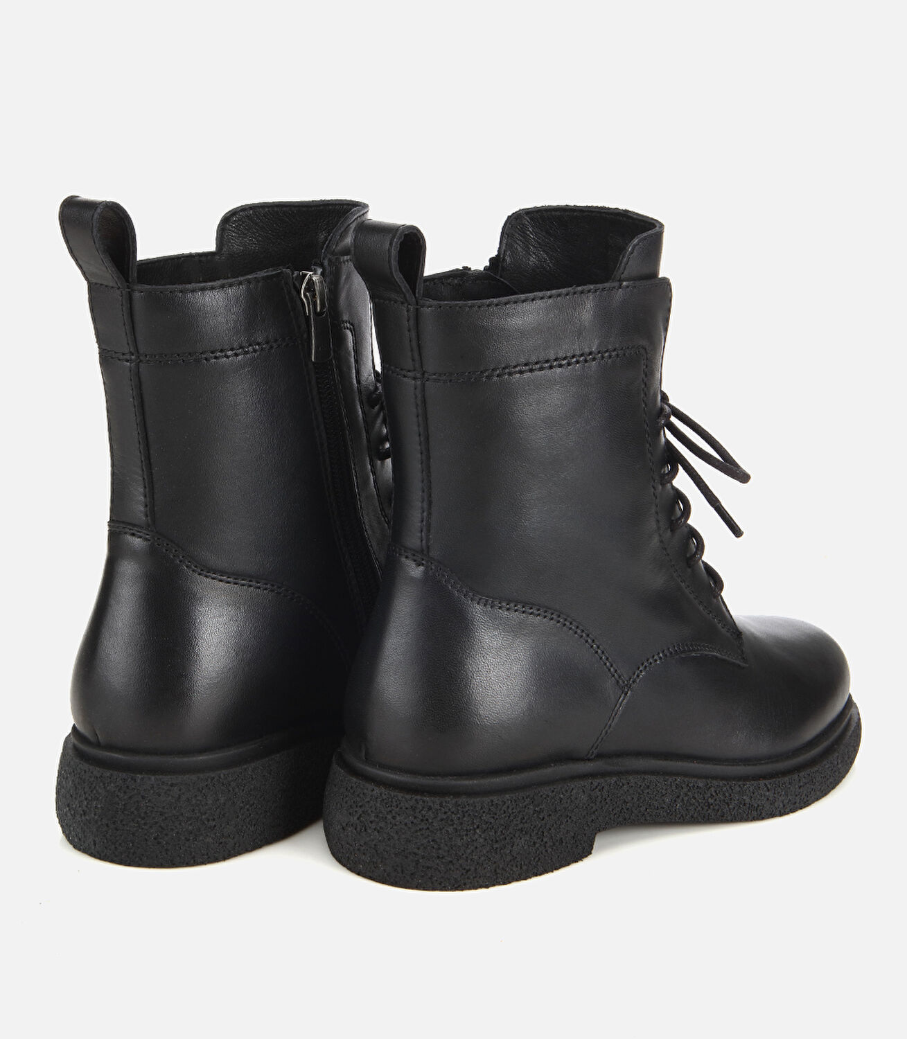 Kadın  Deri Siyah Fermuarlı Postal Düz Bot