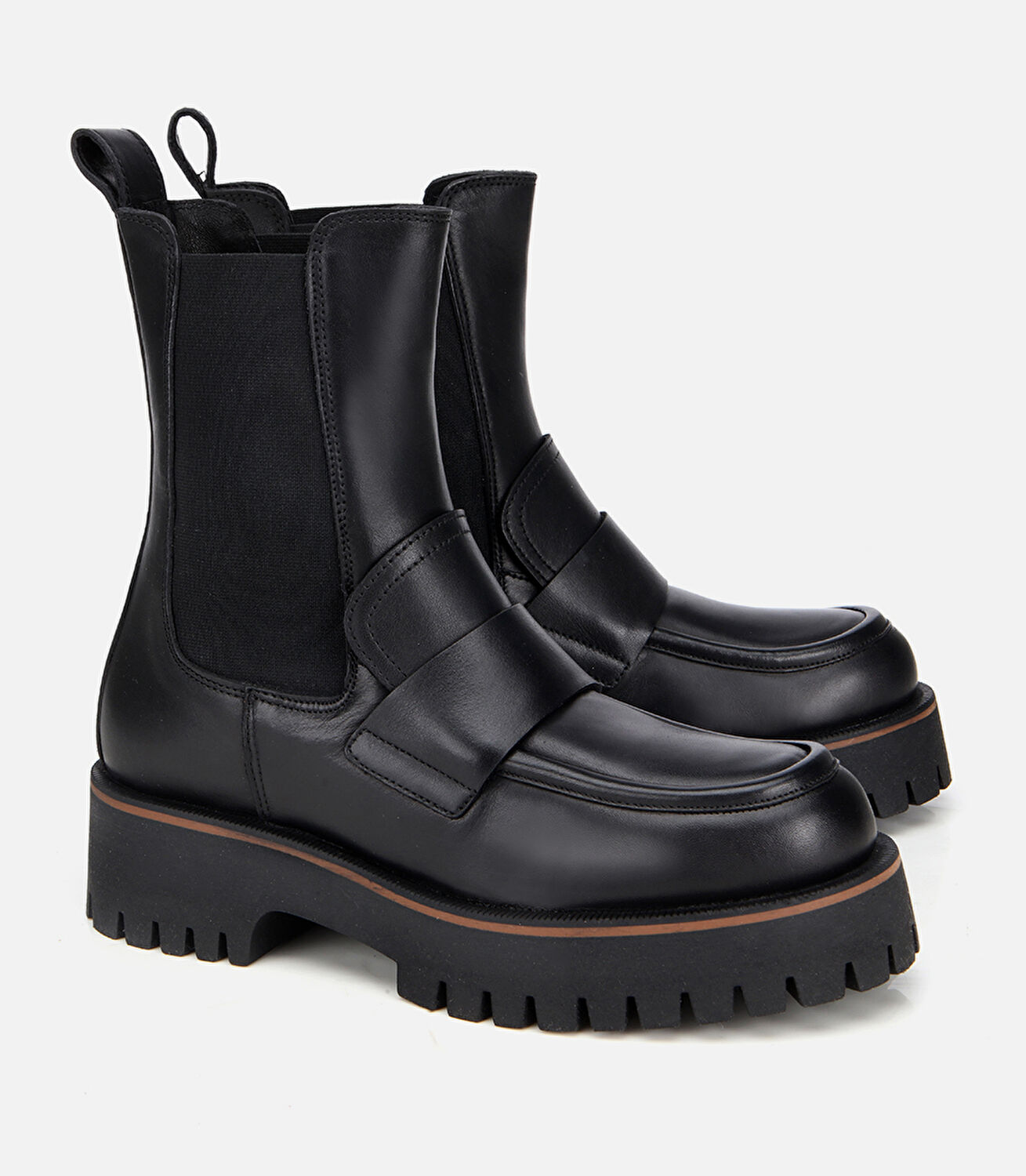 Kadın Deri Siyah Lastik Detaylı Bantlı Düz Bot