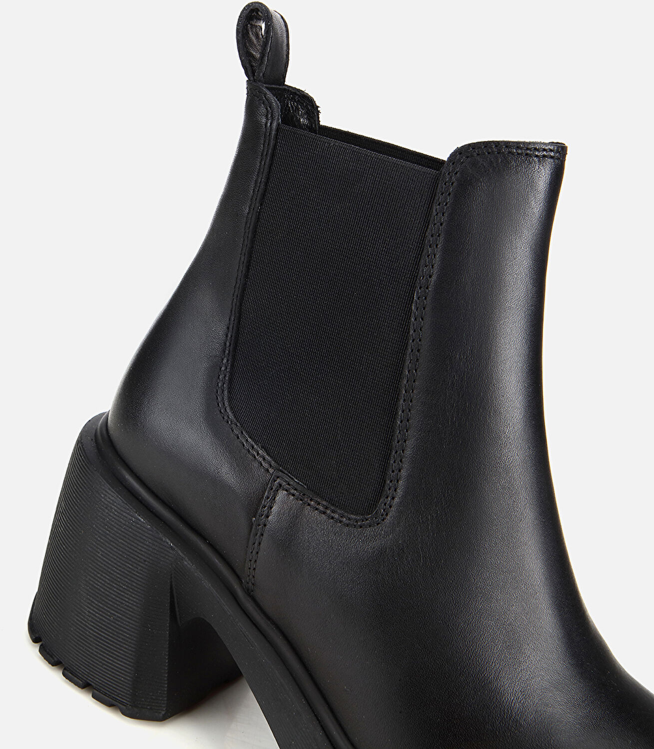 Kadın Deri Siyah Lastik Detaylı Kalın Tabanlı Topuklu Bot