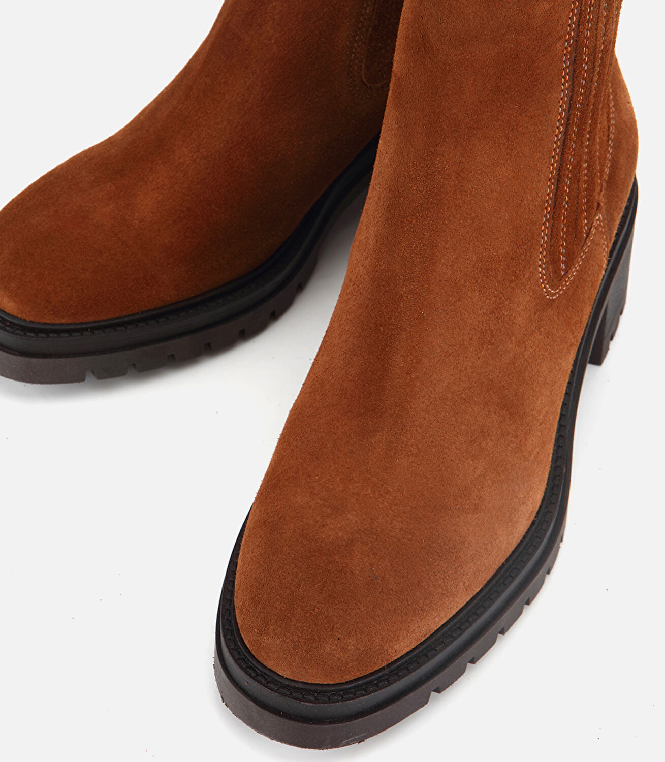 Kadın Süet Deri Taba Lastik Detaylı  Kalın Tabanlı Topuklu Bot