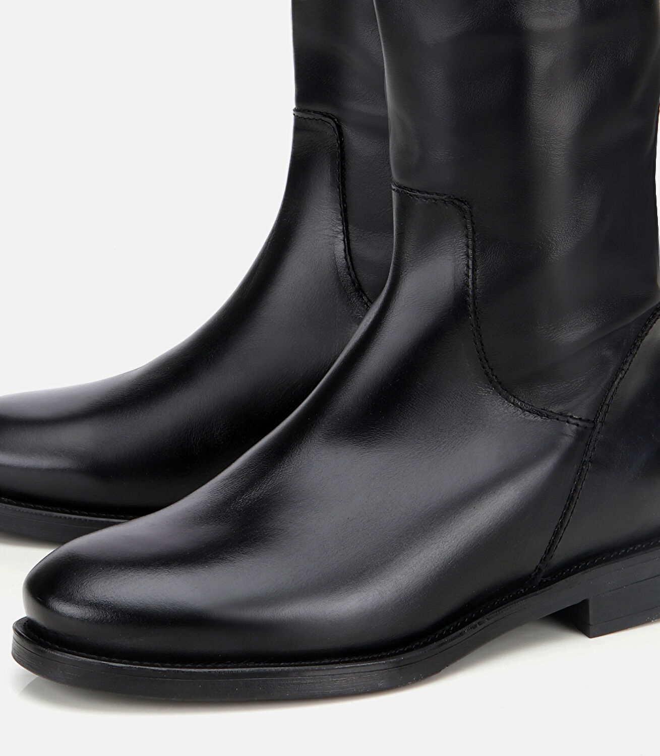 Kadın Deri Siyah Arkası Fermuar Detaylı Binici Düz Çizme