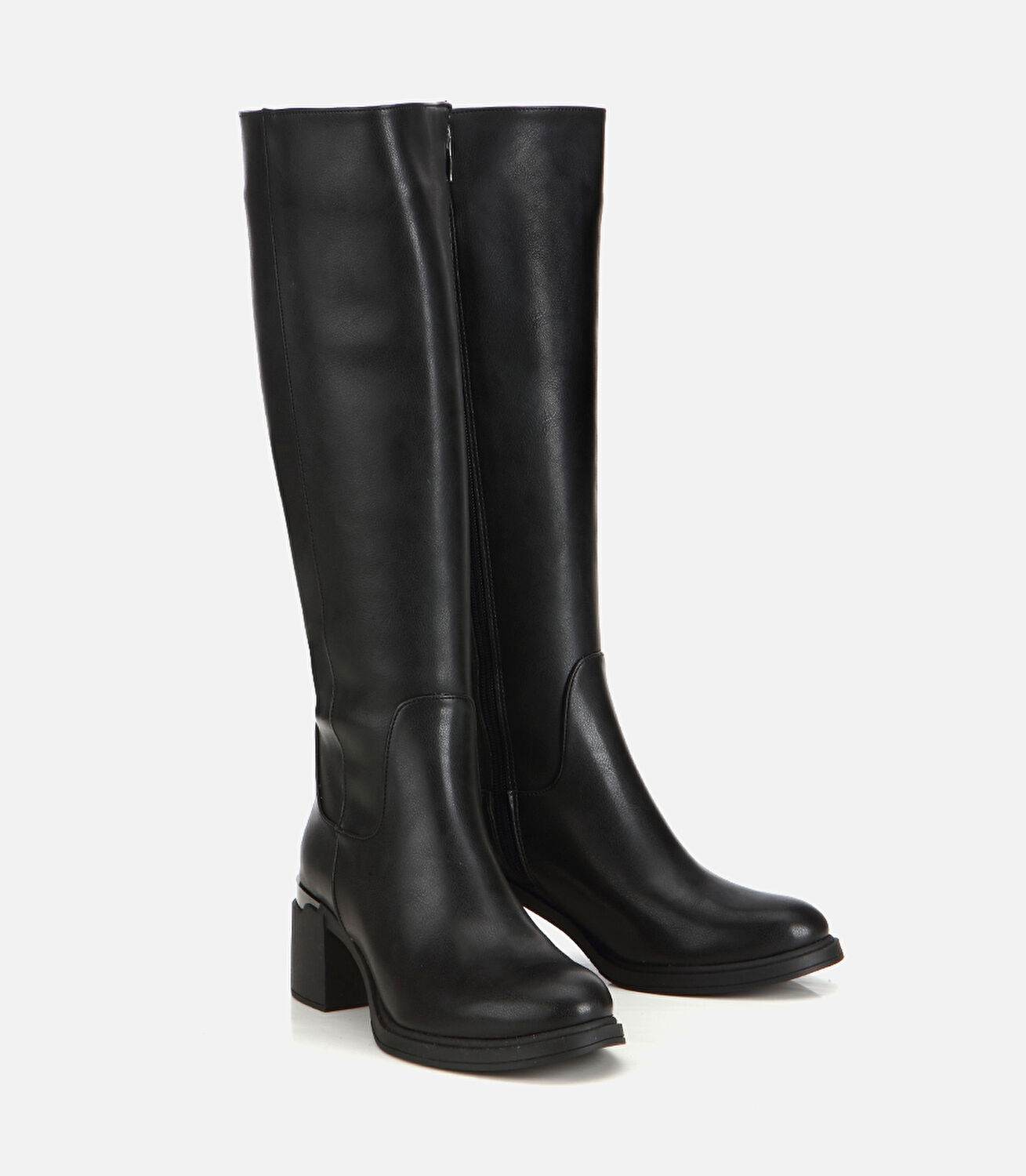 Kadın Siyah Metal Detaylı Topuklu Çizme