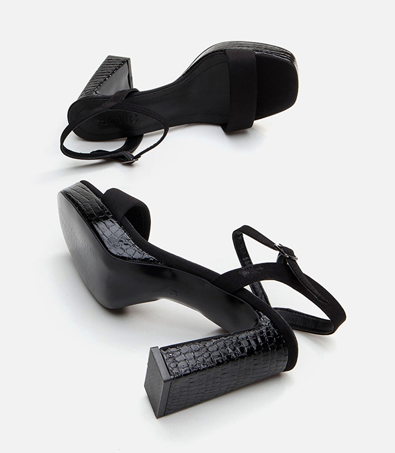 Kadın Siyah Abiye Topuklu Sandalet