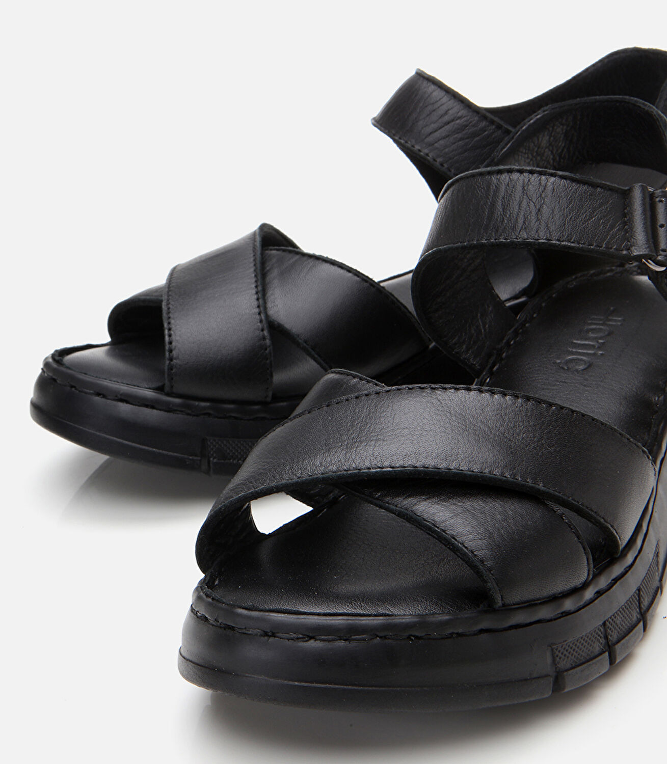 Kadın Deri Siyah Ayarlanabilir Comfort Sandalet