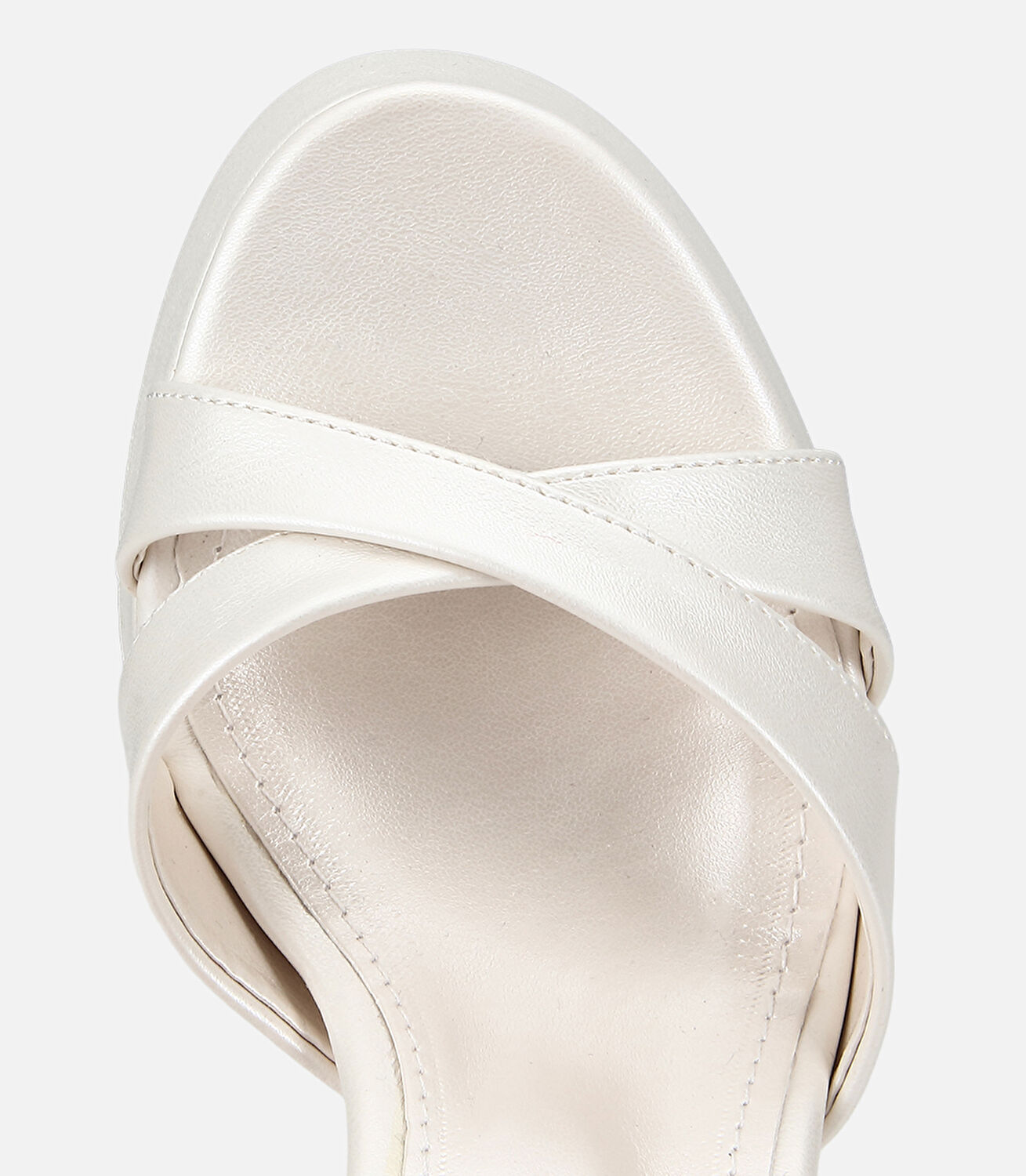 Kadın Beyaz Bantlı Kalın Tabanlı Topuklu Sandalet