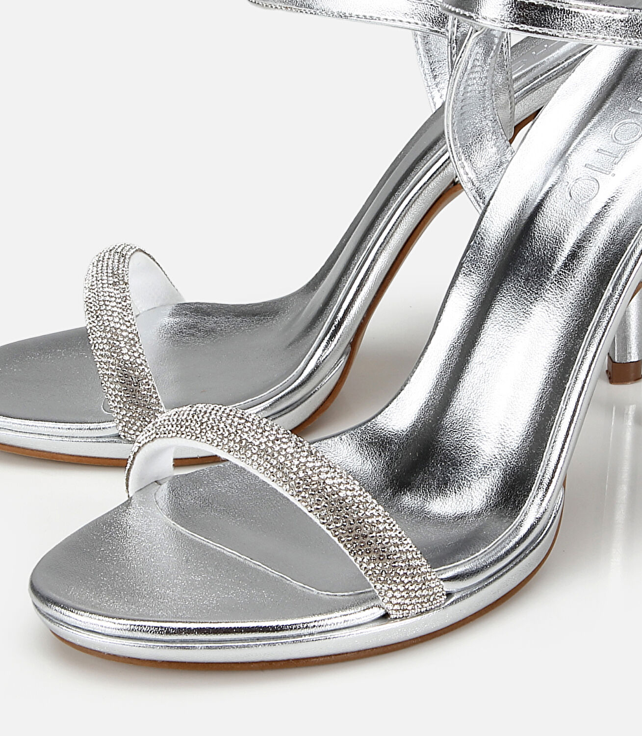 Kadın Lame Taş Detaylı İnce Topuklu Sandalet