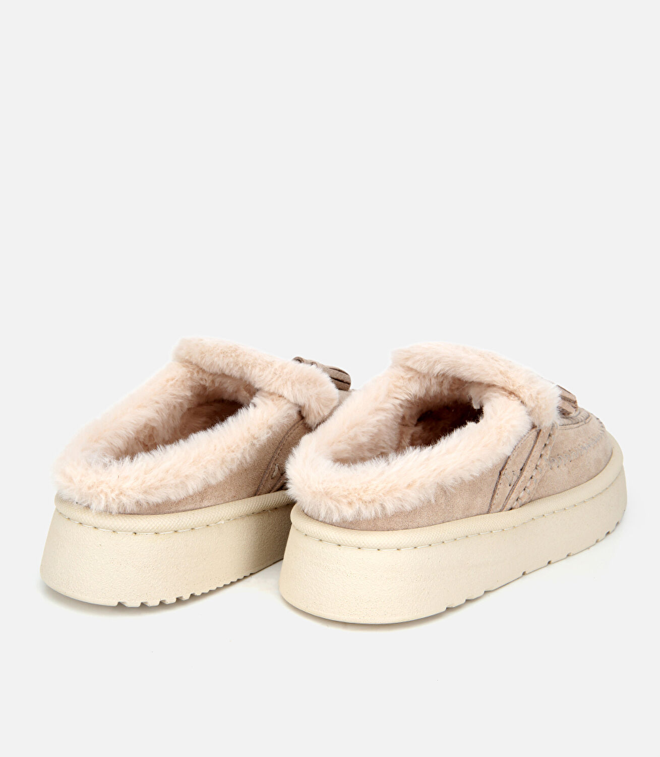 Kadın Süet Deri Bej İçi Kürklü Püskül Detaylı Düz Terlik