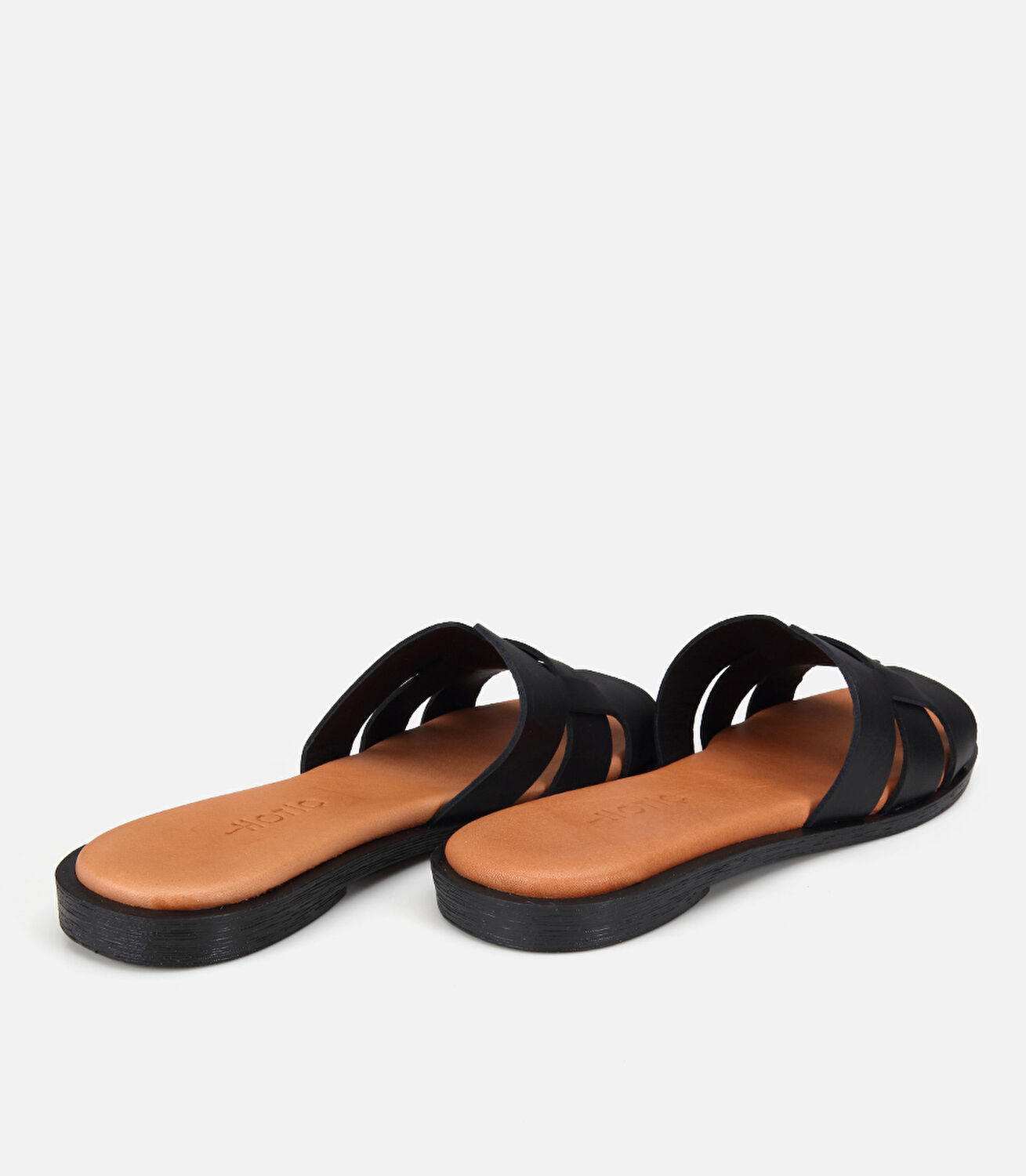 Kadın Deri Siyah Yumuşak Dokulu Düz Terlik