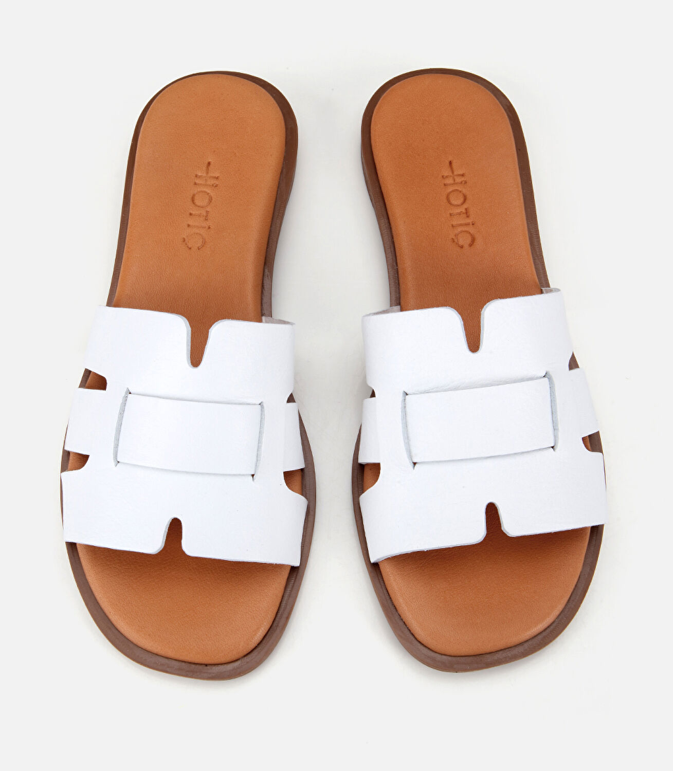 Kadın Deri Beyaz Yumuşak Dokulu Düz Terlik