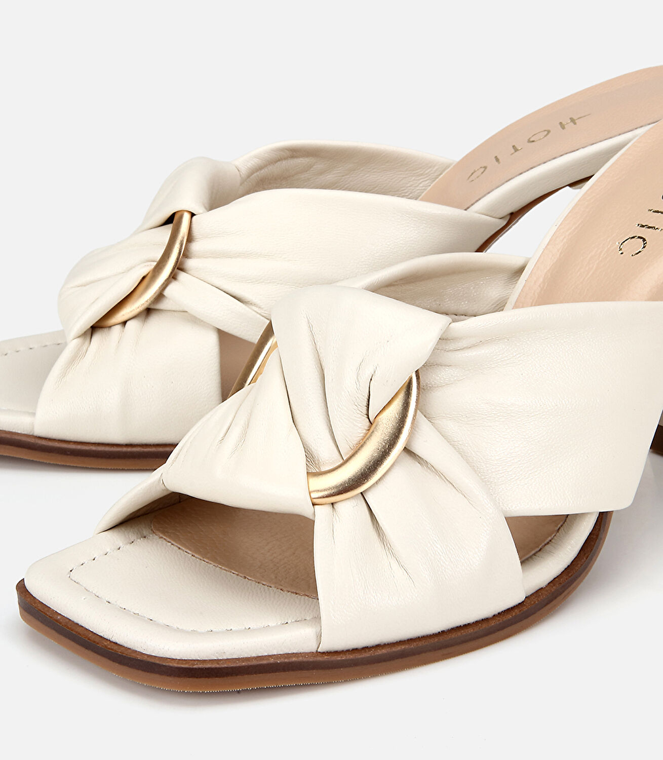 Kadın Deri Kemik Gold Toka Detaylı Topuklu Terlik