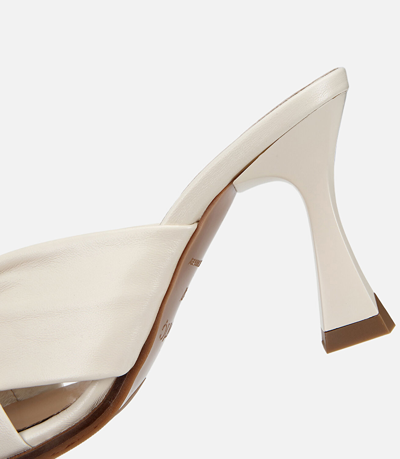 Kadın Deri Kemik Gold Toka Detaylı Topuklu Terlik