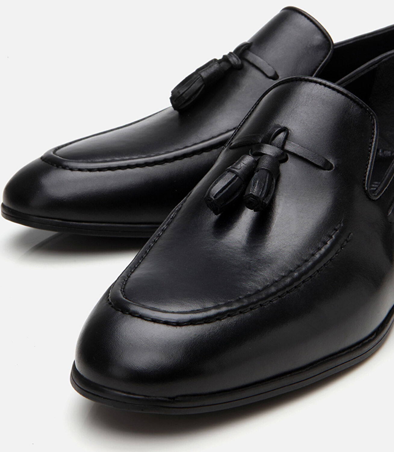 Erkek Deri Siyah Püskül Detaylı Loafer