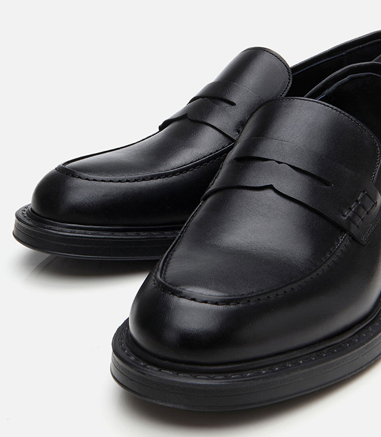 Erkek Deri Siyah Ultra Hafif Tabanlı Klasik Loafer