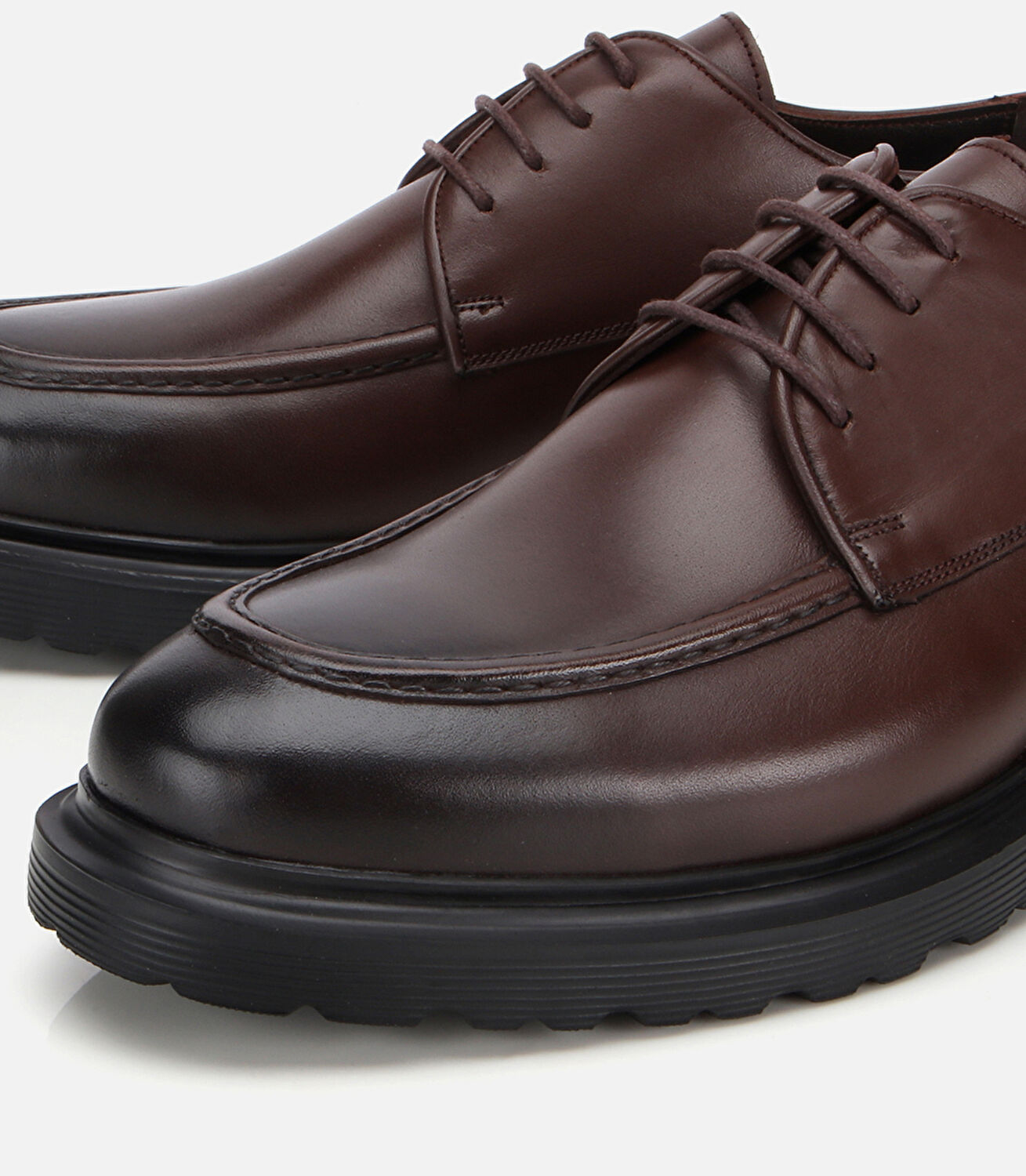 Erkek Deri Kahverengi Dikiş Detaylı Günlük Ayakkabı