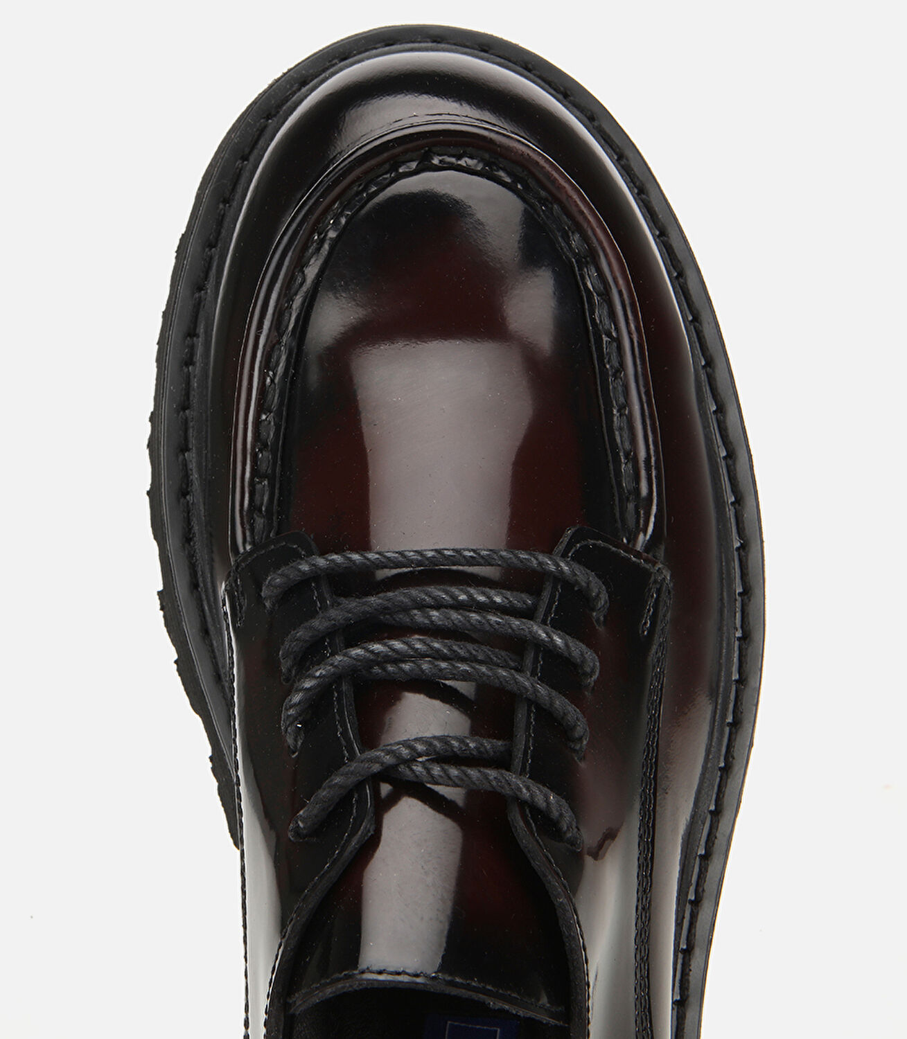 Erkek Rugan Deri Bordo Dikiş Detaylı Kalın Tabanlı Günlük Ayakkabı