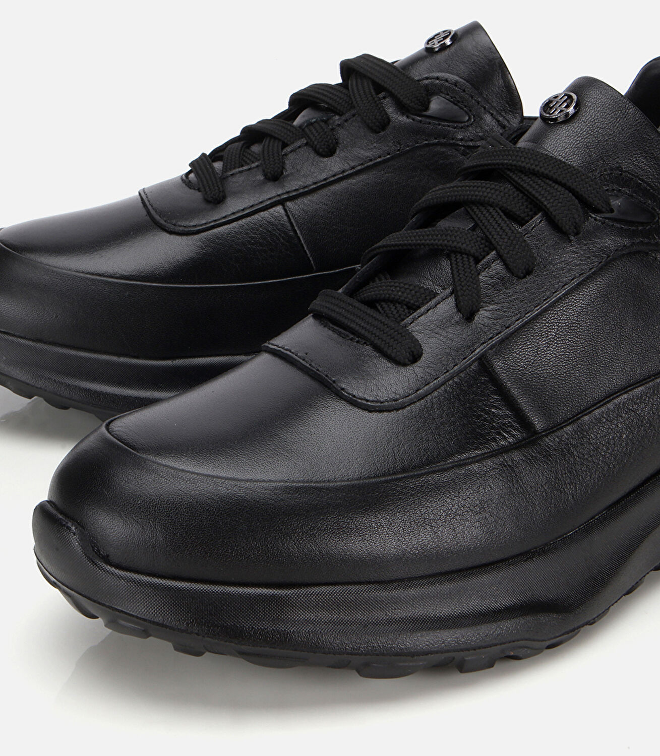 Erkek Deri Siyah Yumuşak Dokulu Yüksek Tabanlı Spor Ayakkabı