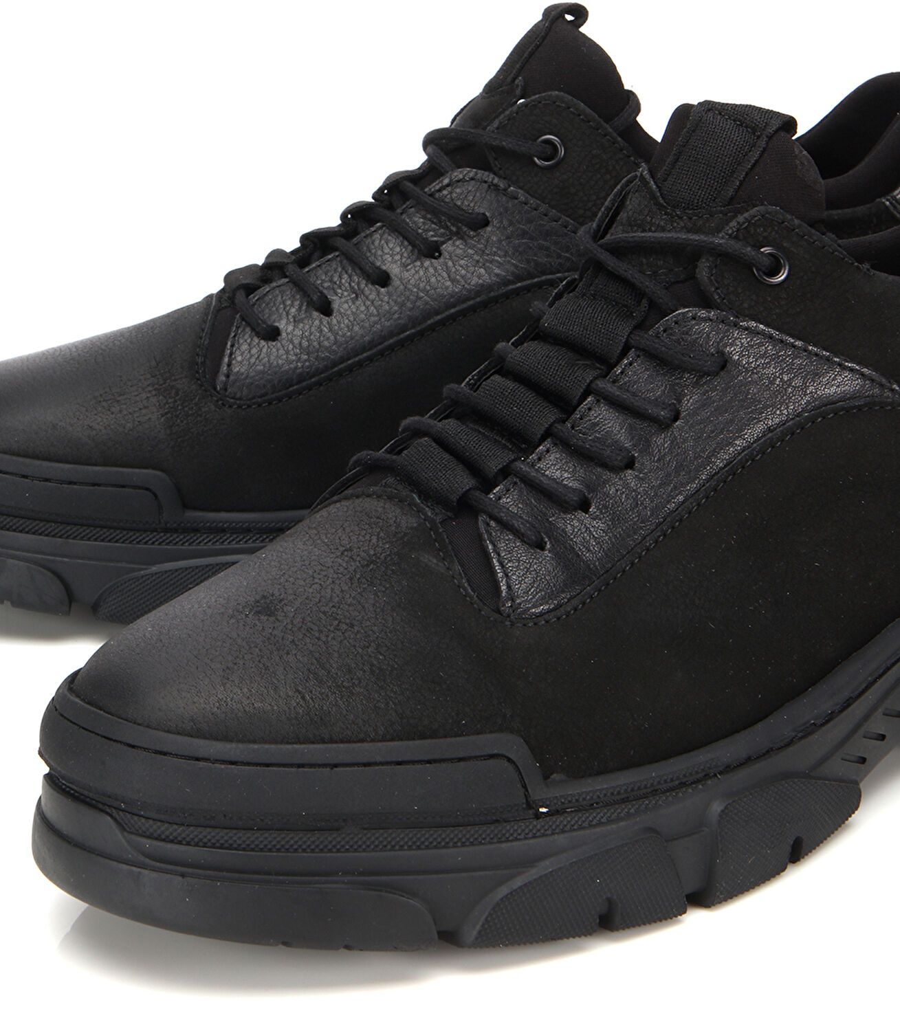 Erkek Nubuk Deri Siyah Comfort Spor Ayakkabı