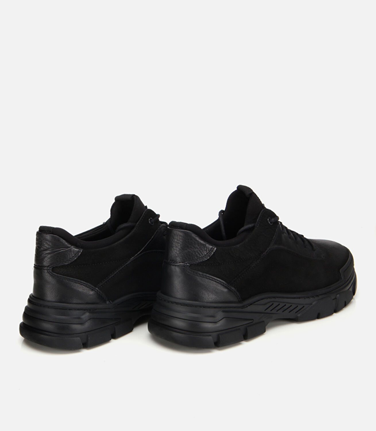 Erkek Nubuk Deri Siyah Comfort Spor Ayakkabı