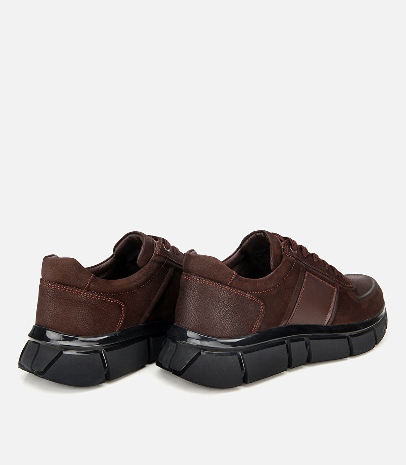 Erkek Nubuk Deri Kahverengi Kalın Tabanlı Spor Ayakkabı