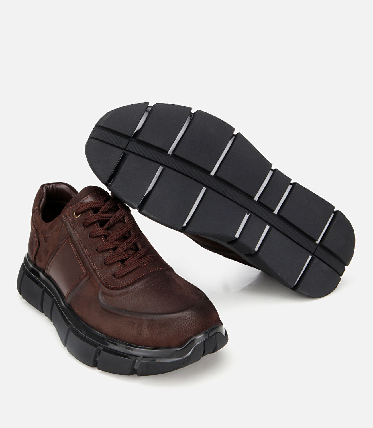 Erkek Nubuk Deri Kahverengi Kalın Tabanlı Spor Ayakkabı