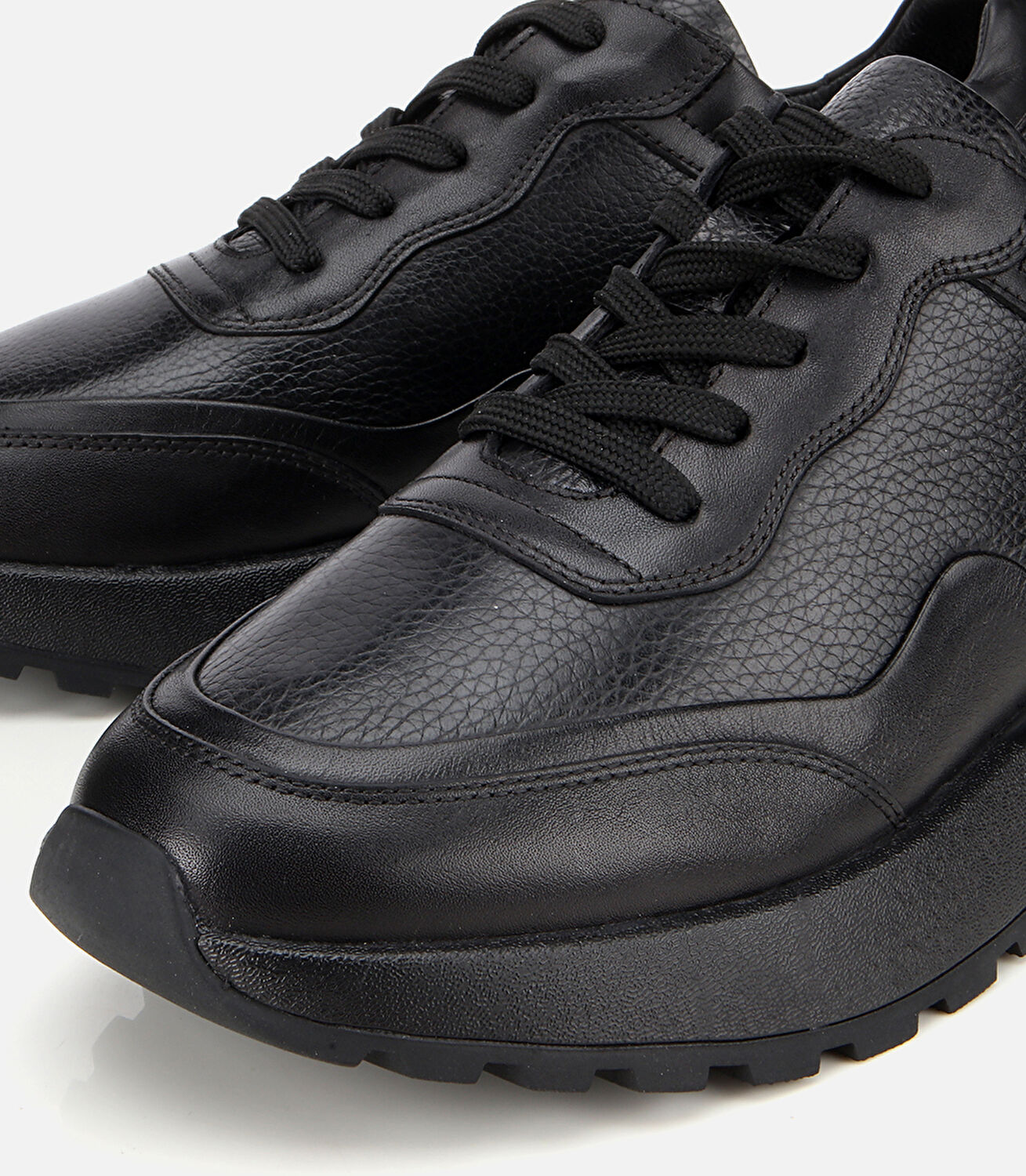 Erkek Deri Siyah Kalın Tabanlı Spor Ayakkabı