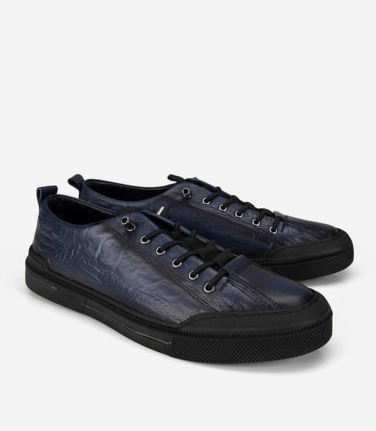 Erkek Deri Lacivert Bağcık Detaylı Düz Spor Ayakkabı