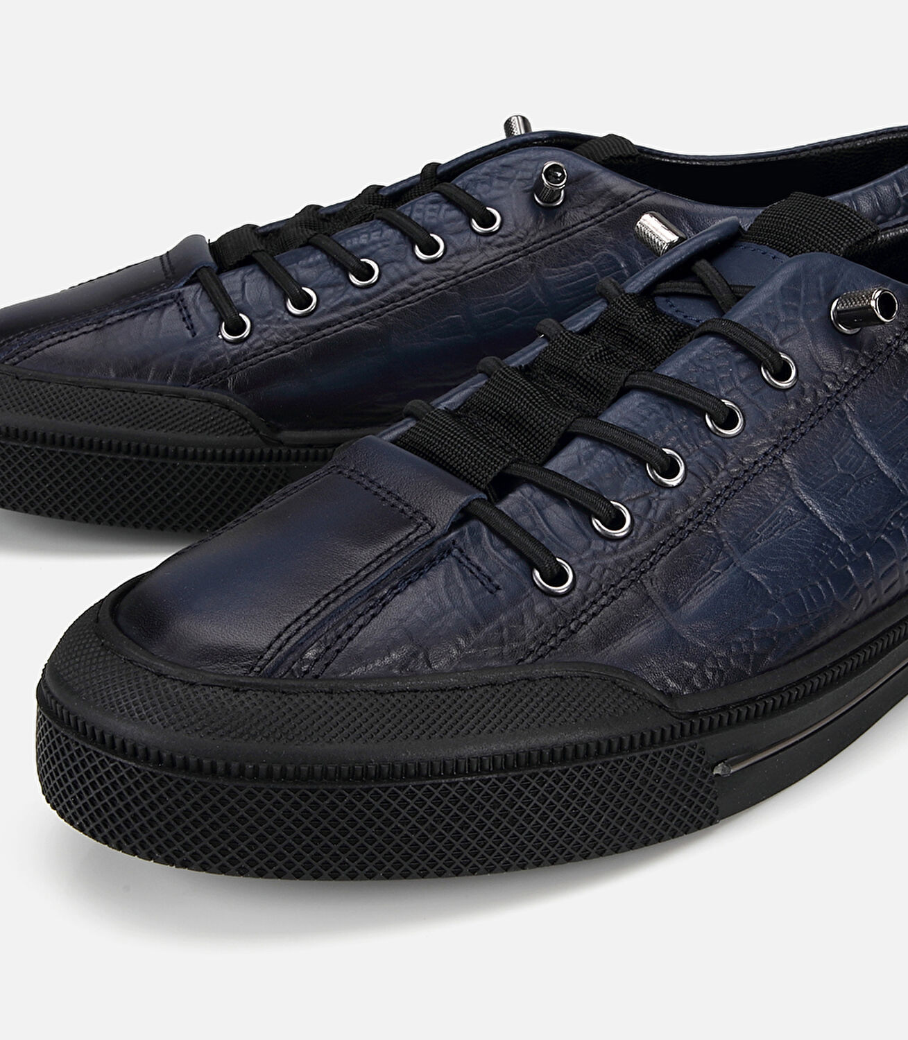 Erkek Deri Lacivert Bağcık Detaylı Düz Spor Ayakkabı